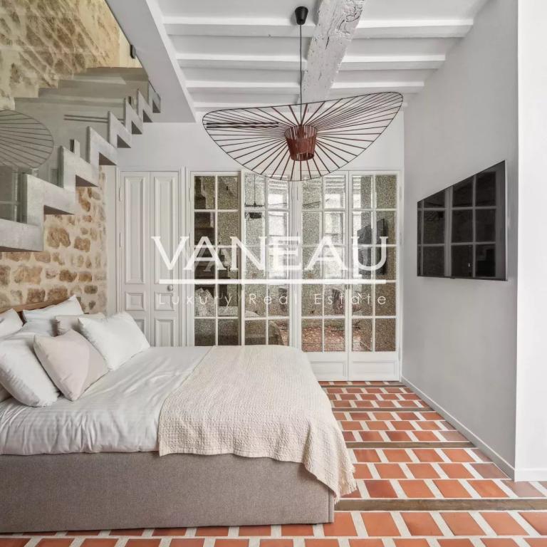 Paris VIe - Odéon - Luxueux pied-à-terre intégralement rénové au