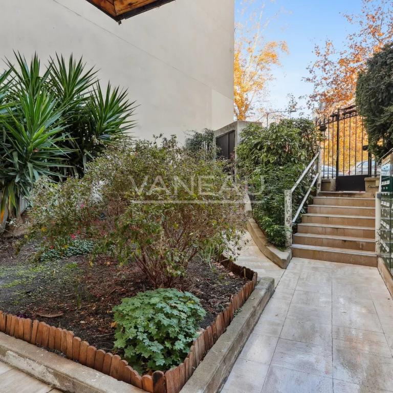 BOULOGNE JEAN BAPTISTE CLEMENT STUDIO SUR COUR