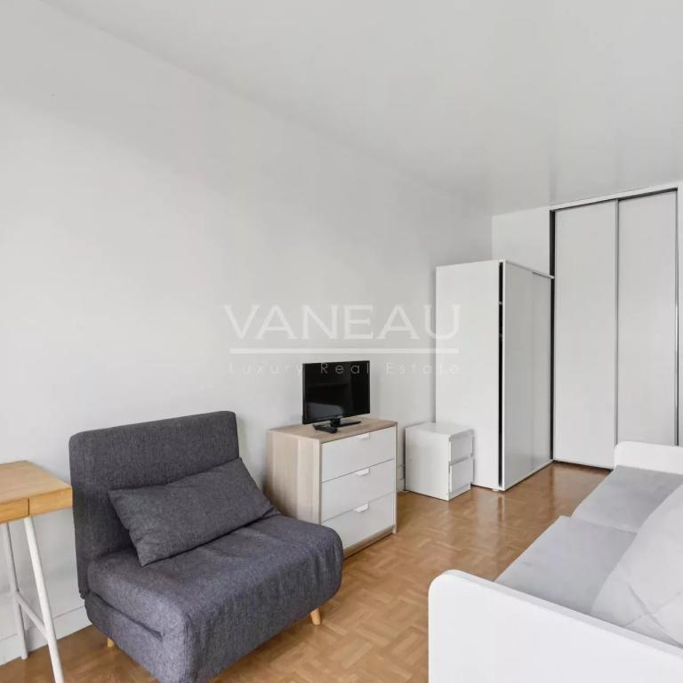 Paris 12e - Studio meublé - Lumière