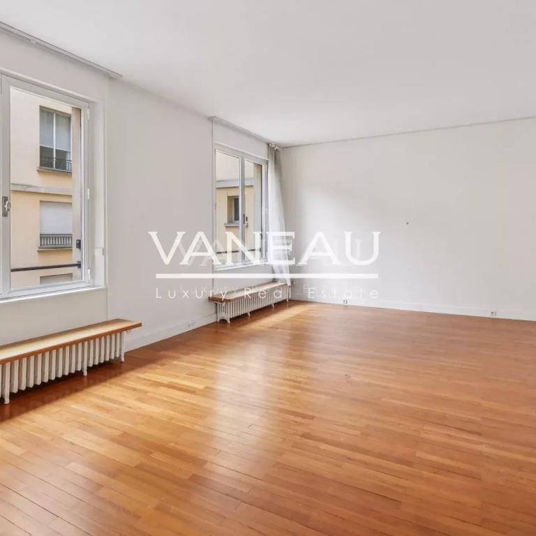 Quai de Béthune  – Appartement 117 m² + studio 14 m²