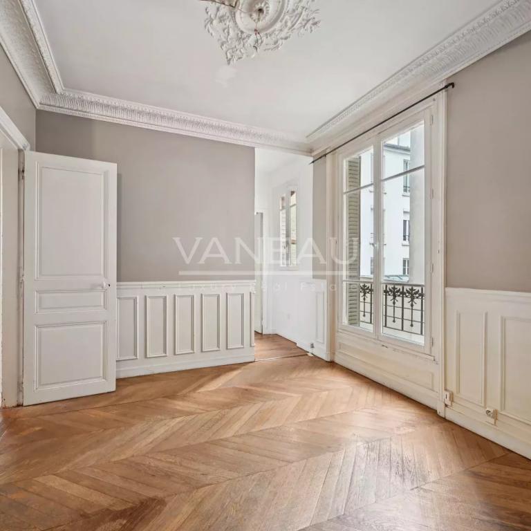 Paris XVe Necker, bel appartement calme dans un immeuble 1930