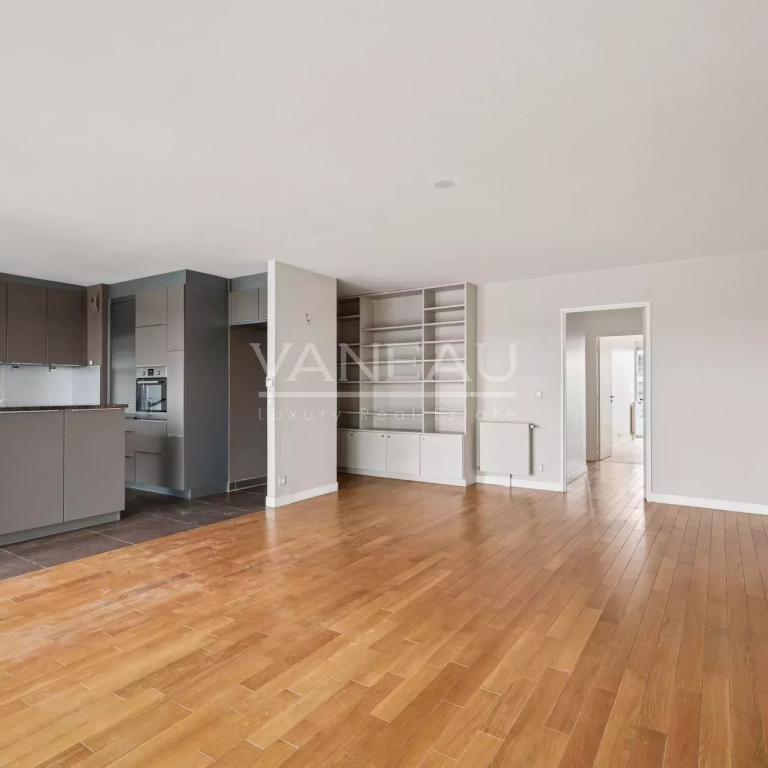 BOULOGNE - ETAGE ELEVE - TERRASSE