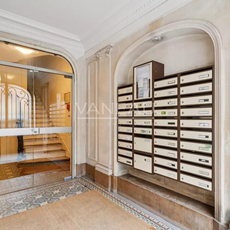 Paris 15ème - Convention-Brancion - 2 pièces à rénover