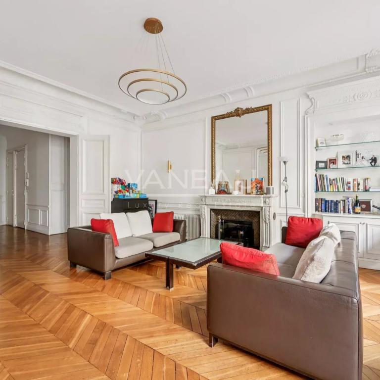 Paris XVIe Trocadéro Appartement Familial et de Réception 184 m2