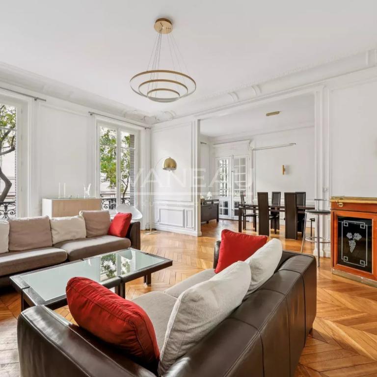 Paris XVIe Trocadéro Appartement Familial et de Réception 184 m2