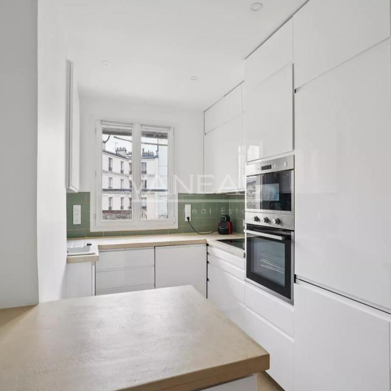 Paris XVIe - Passy -  3 pièces en parfait état