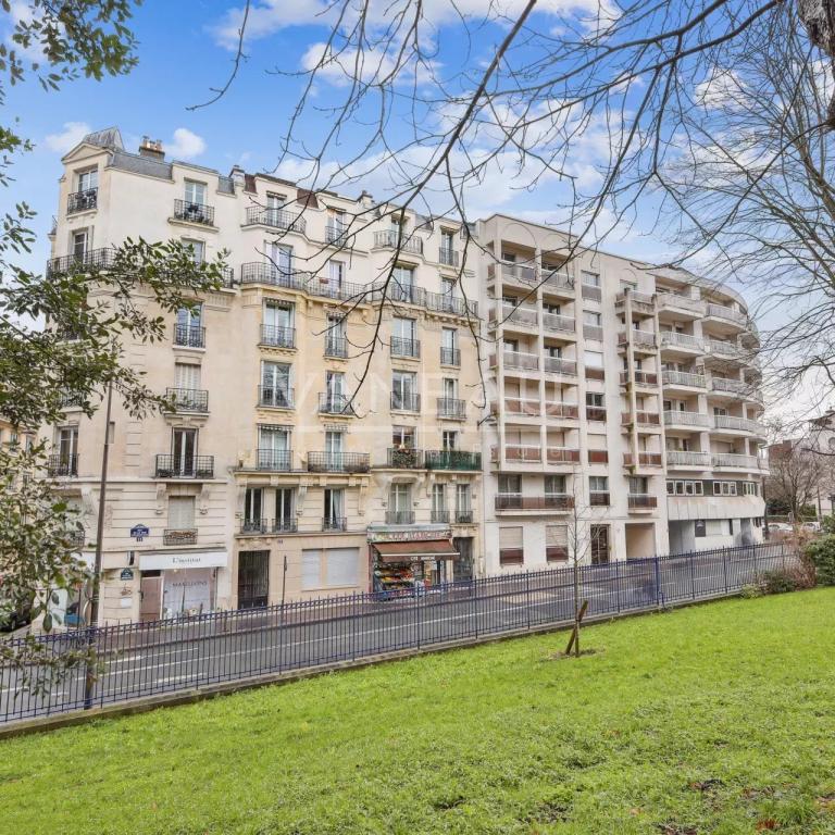 Paris 75014 - Joli deux pièces en dernier étage - vue dégagée su