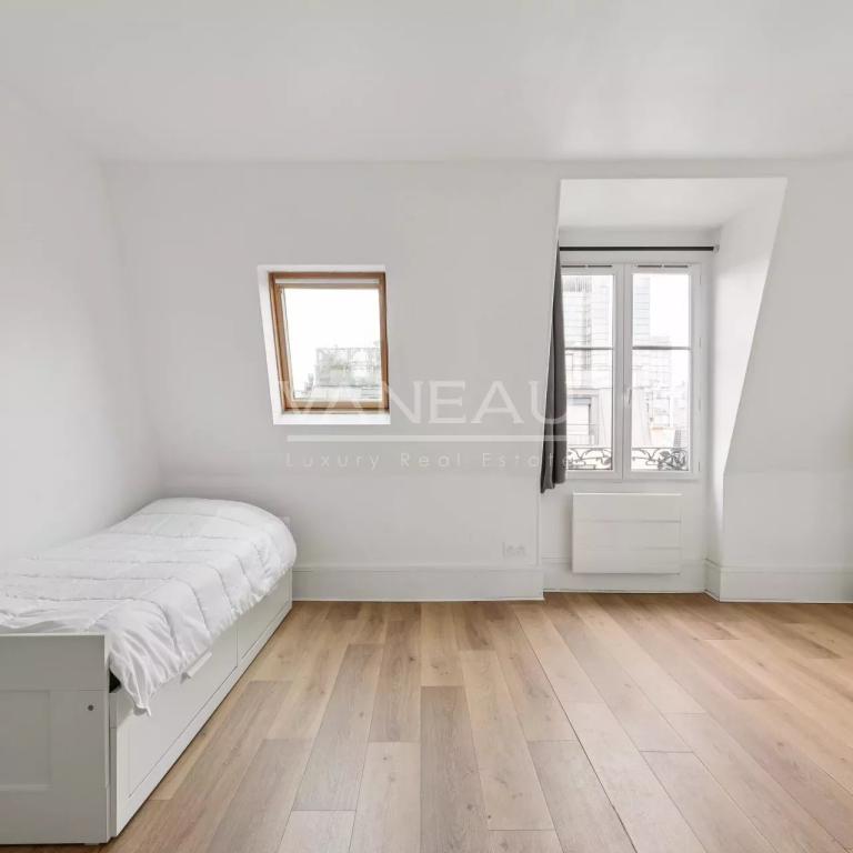 Paris XVe - Sèvres Lecourbe : Studio en étage élevé (DPE facilem