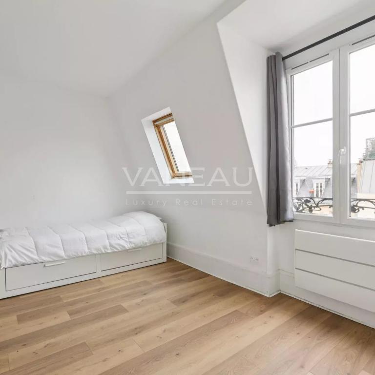 Paris XVe - Sèvres Lecourbe : Studio en étage élevé (DPE facilem