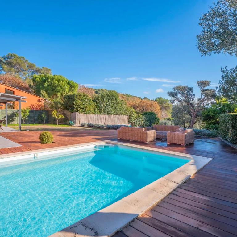 Mougins - Villa Vue Mer à Vendre