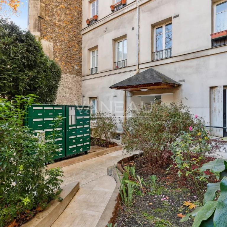 Boulogne /Jean-Baptiste Clément studio sur cour