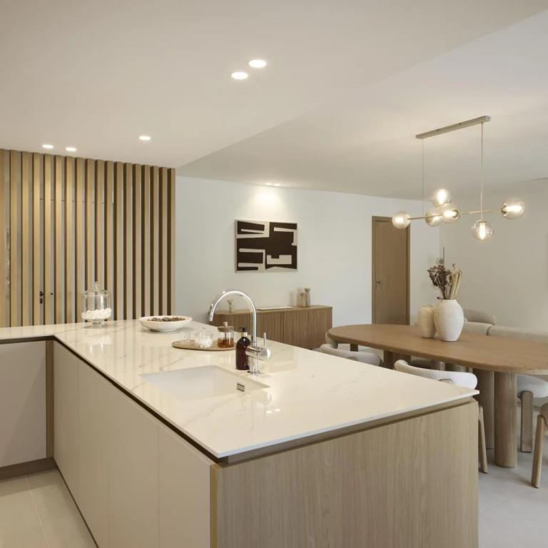 Cannes, Banane, appartement 4p entièrement rénové