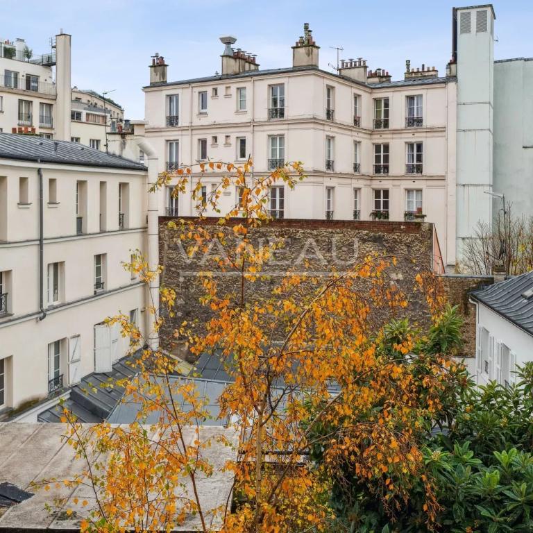 Paris XVIe - Passy -  3 pièces en parfait état