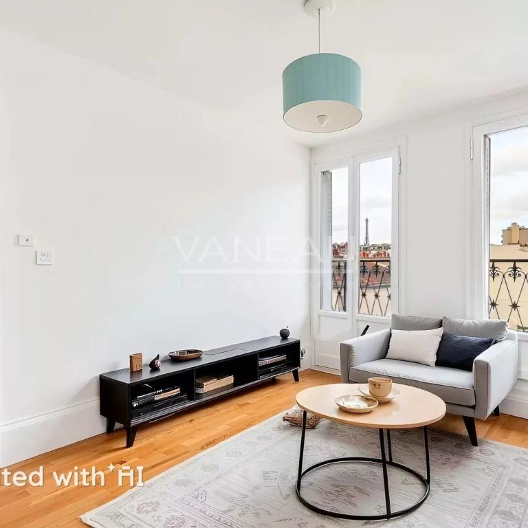 Paris 15ème Boucicaut - 3 pièces avec balcon et vue  dégagée sur