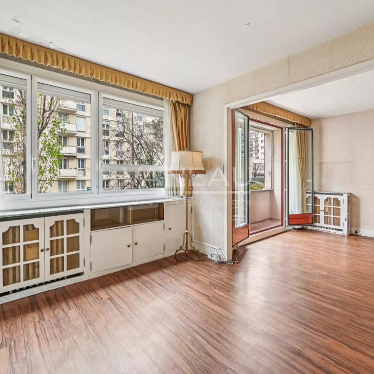 Paris XVe - Appartement quatre pièces avec loggia
