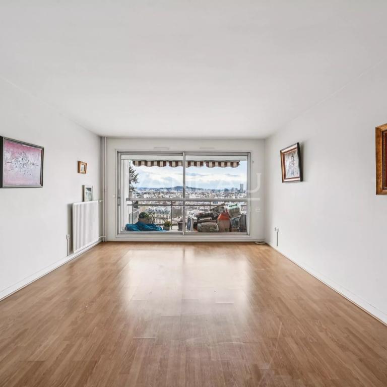 Paris XVIIe/Neuilly - Etage élevé avec terrasse et vue panoramiq