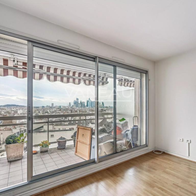 Paris XVIIe/Neuilly - Etage élevé avec terrasse et vue panoramiq