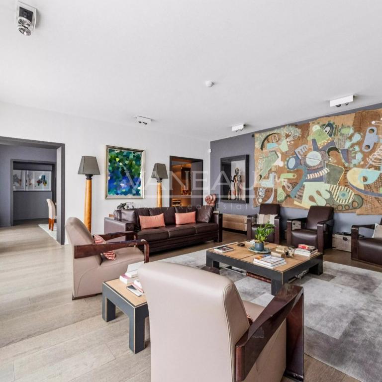 Paris 8 - Hoche Faubourg Saint-Honoré