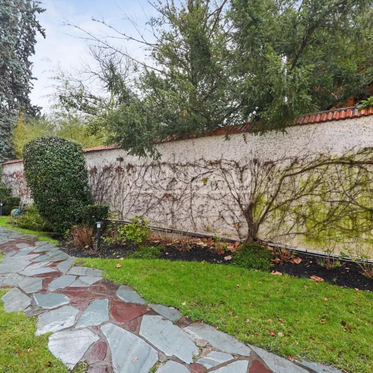 Boulogne-Billancourt - Au calme - Sur jardin