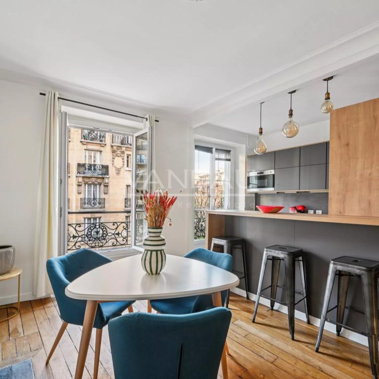 RUE DE VAUGIRARD - MEUBLÉ