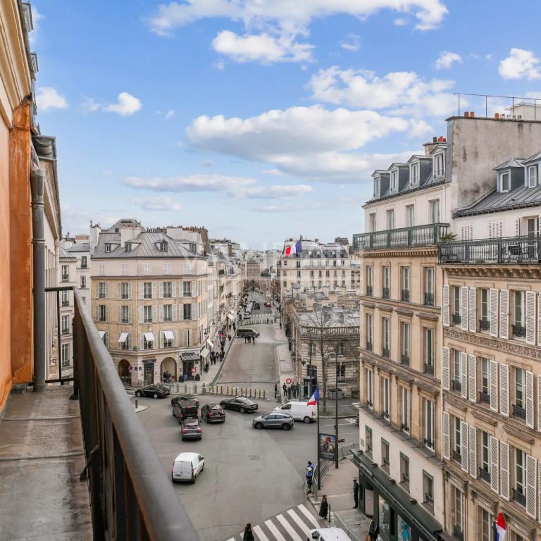 Paris VIIIe - Rue du Faubourg Saint-Honoré