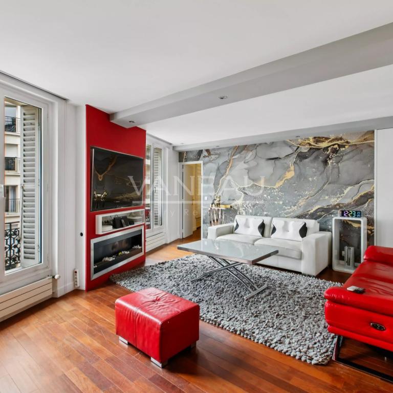 Paris XVIe - Trocadéro - Etage élevé