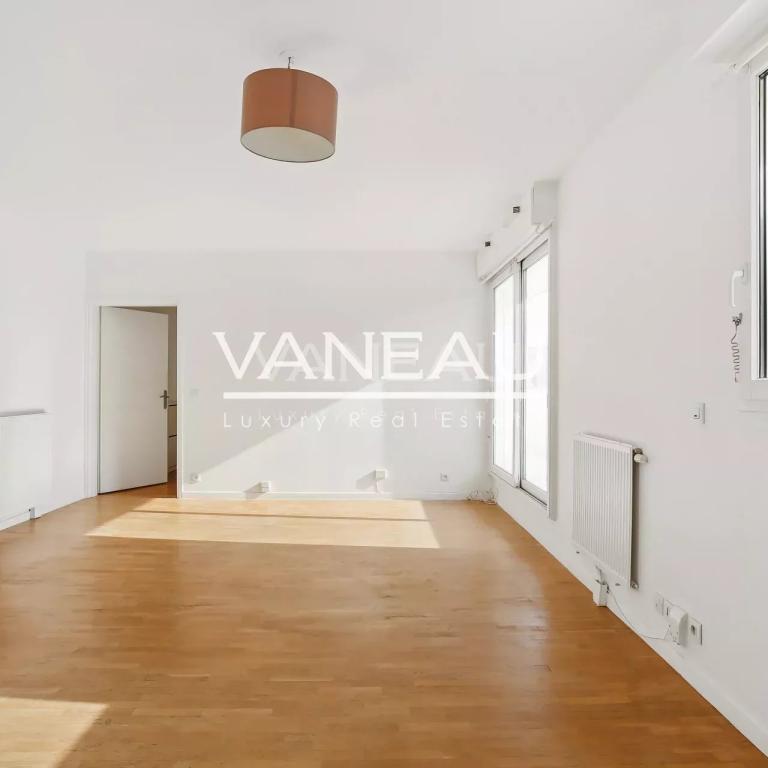 EXCLUSIVITE -  BOULOGNE - EN ETAGE AVEC LARGE BALCON