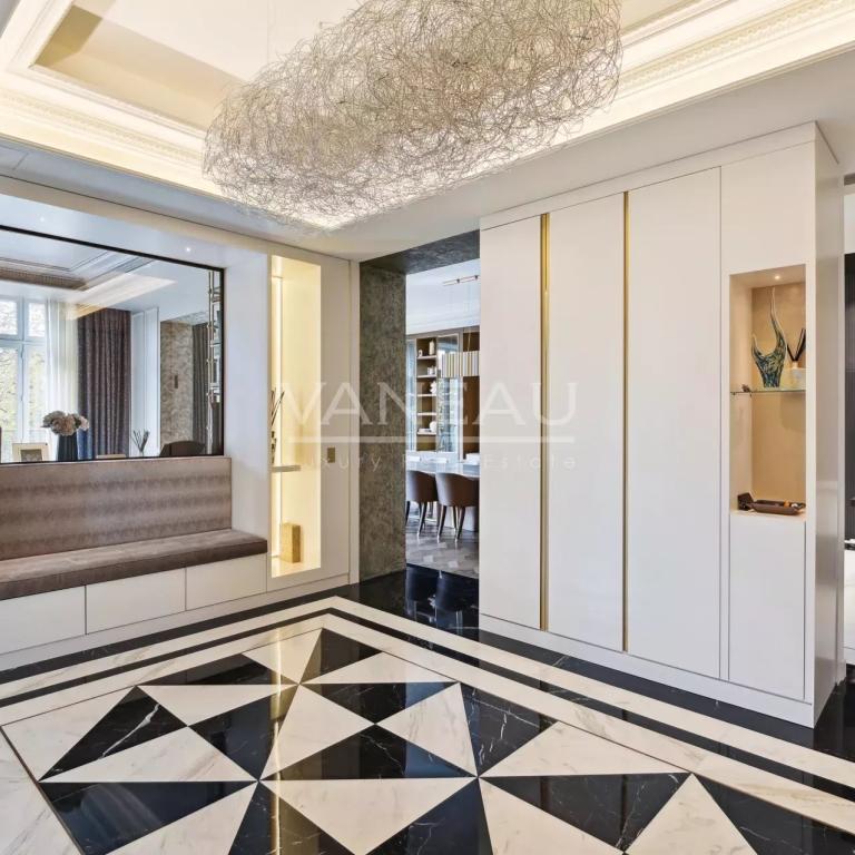 Neuilly - Maurice Barrès - Appartement d'exception.