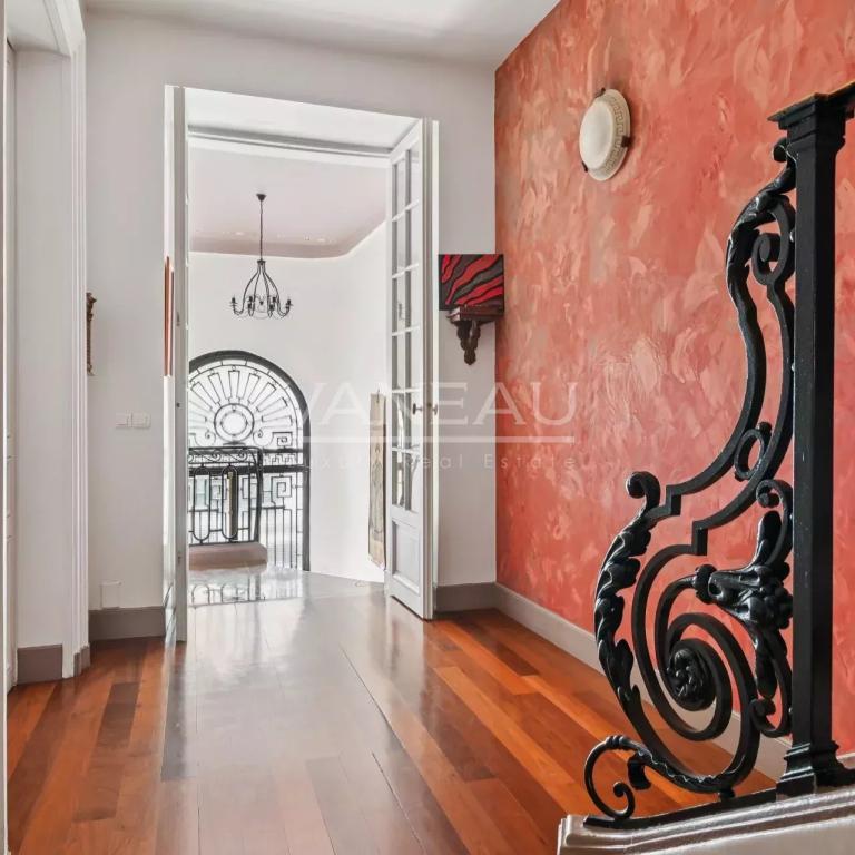 Paris XVIe - Square Lamartine - Hôtel particulier de réception e