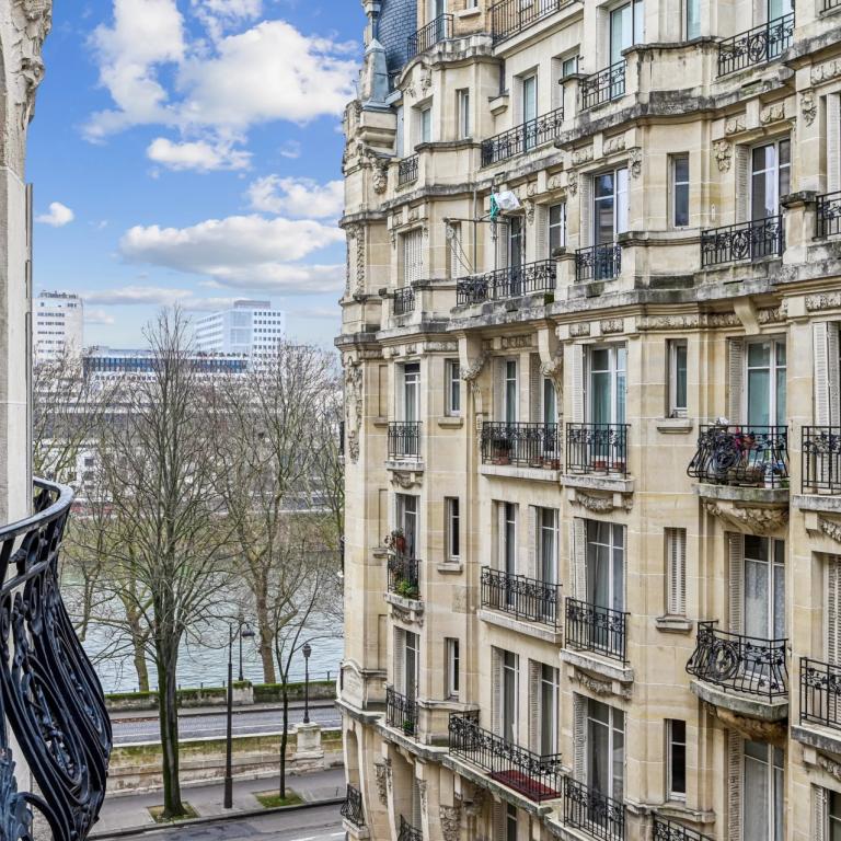 4eme étage – Passy - Muette