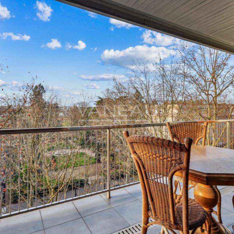Paris XVIe - Auteuil - Appartement familial avec terrasse sans v
