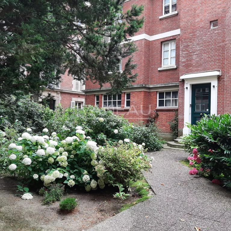 GROS CAILLOU - LOCATION VIDE