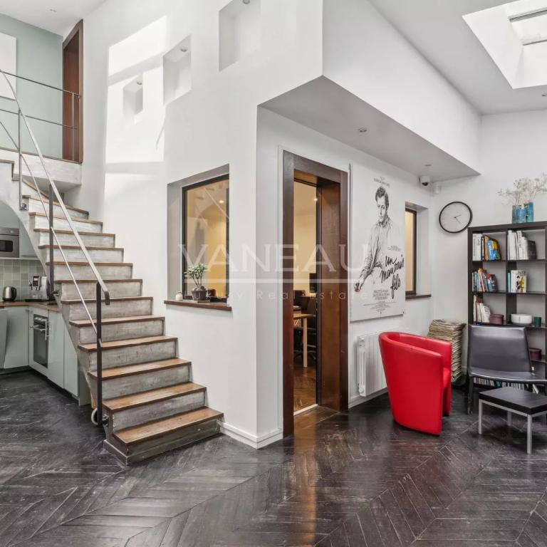 PARIS XVI - Ranelagh La Muette - Maison Loft de 5 pièces avec te