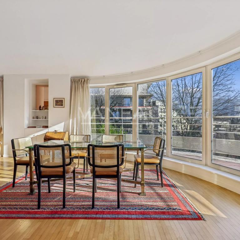 Paris XVIe - Ranelagh - Duplex en dernier étage - Terrasses et v