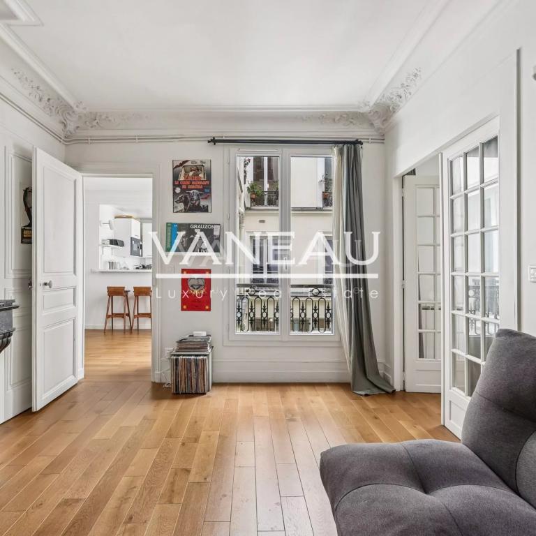 Paris Xe - Rue Beaurepaire - Beau 3 pièces classique en parfait 