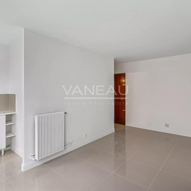 Paris XXème - Place Edith-Piaf - Studio idéal comme investisseme