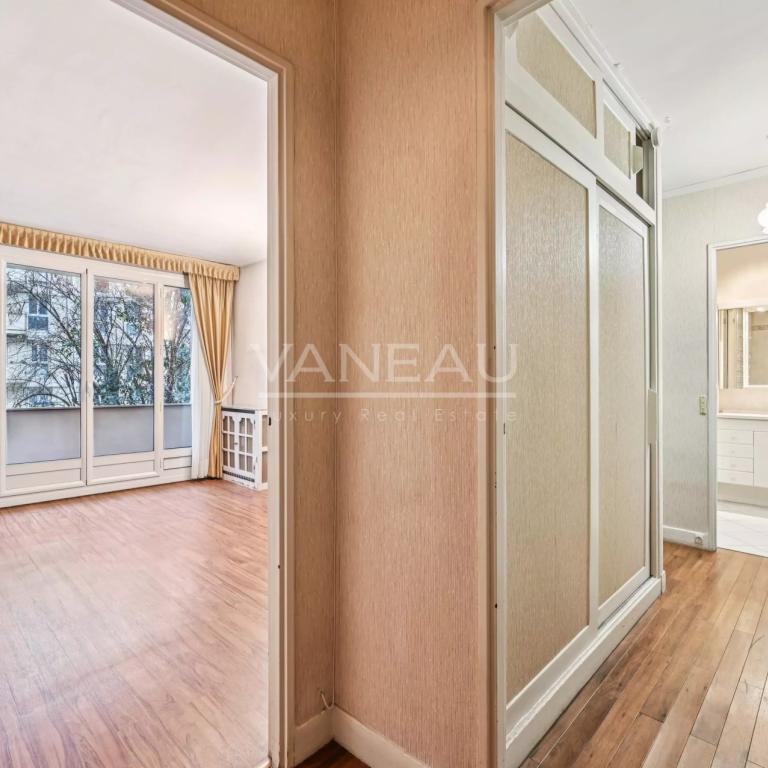 Paris XVe - Appartement quatre pièces avec loggia