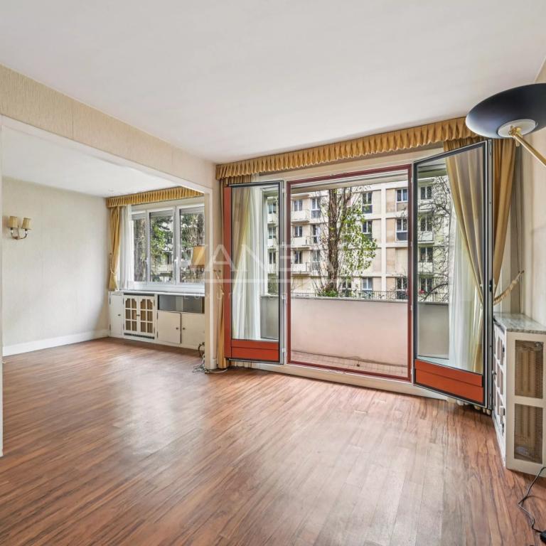 Paris XVe - Appartement quatre pièces avec loggia