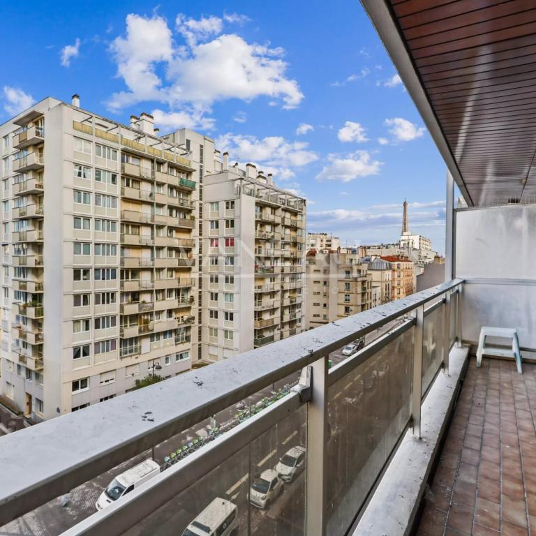 Paris 15ème Félix Faure / Charles Michels - 4 pièces traversant 