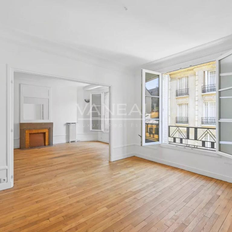 Paris XVIe - Rue Fantin Latour - Lumineux quatre pièces.