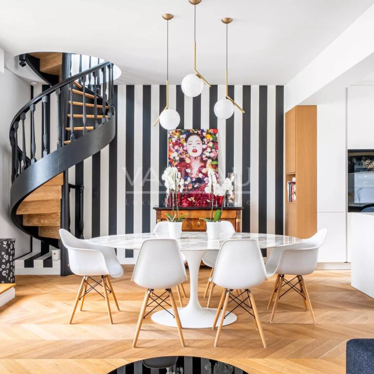 Paris XVIe - Foch - Etoile Penthouse avec terrasse