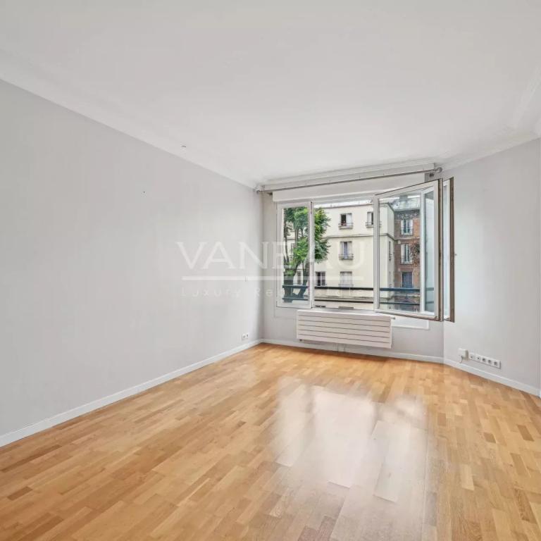 PARIS 16ème - Rue BOILEAU - Bel Appartement calme et lumineux