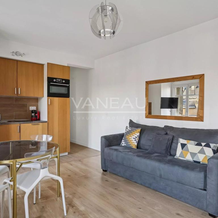 Neuilly- Maurice Barrés - Studio rénové et meublé