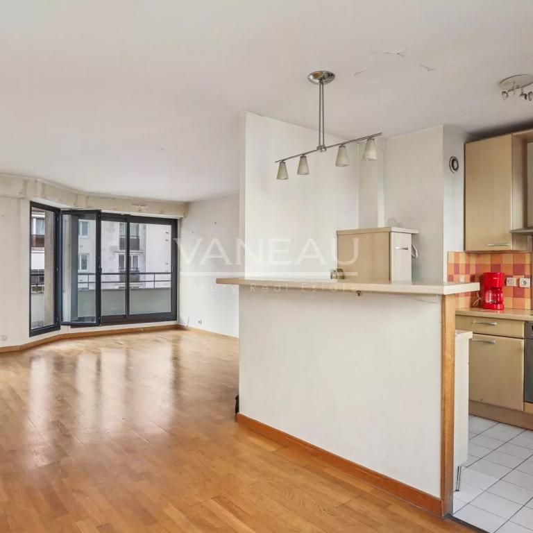 Boulogne  - Trois pièces avec balcon terrasse sur rue calme