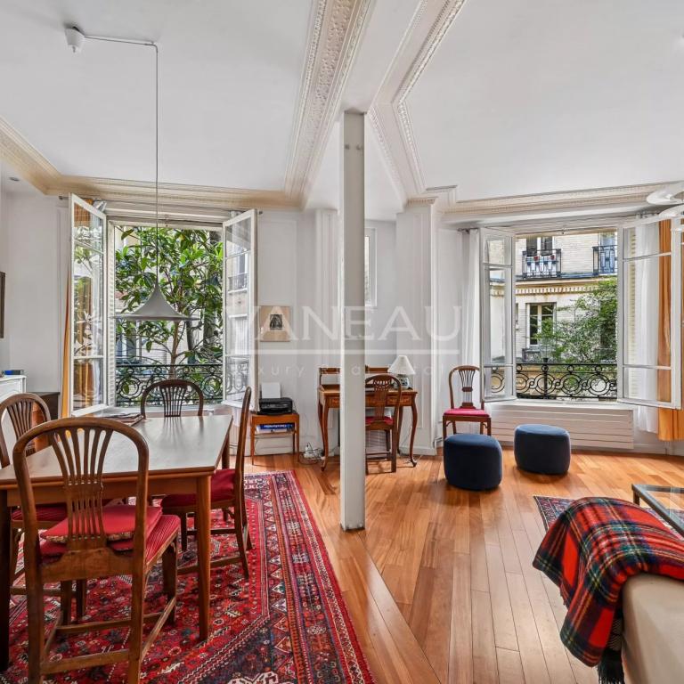 PARIS XVe - Rue du Laos : Bel appartement trois pièces au calme 