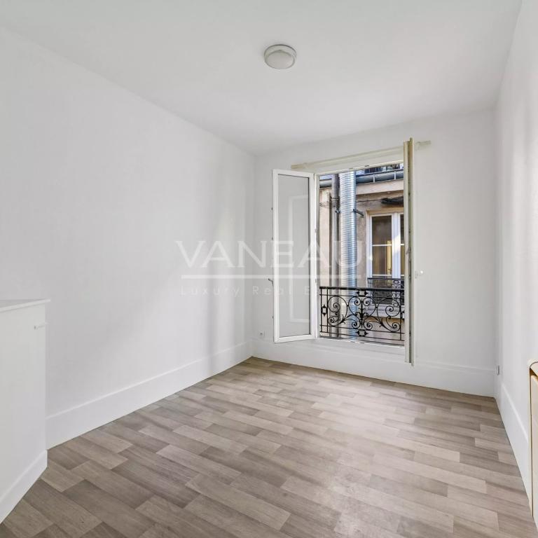 Paris XVIIIème – Rue Joseph Dijon – 2 pièces à rénover au 5ᵉ éta