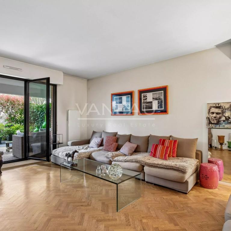 Boulogne - Terrasse au calme, sans vis à vis exposée sud