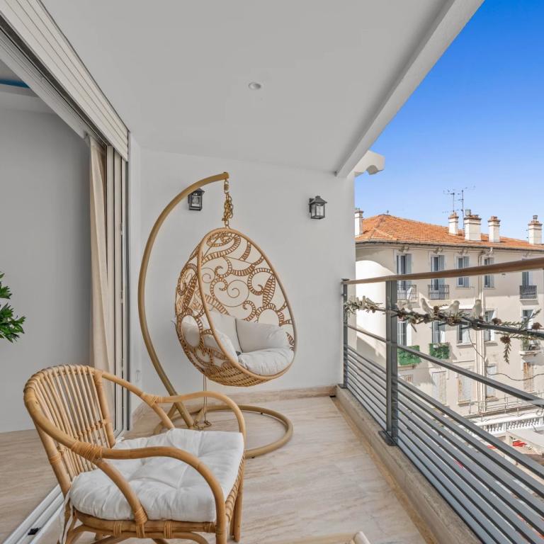 Cannes Centre Appartement 3P rénové à vendre