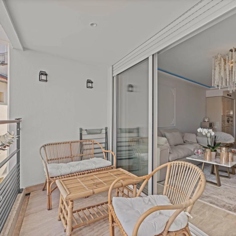 Cannes Centre Appartement 3P rénové à vendre