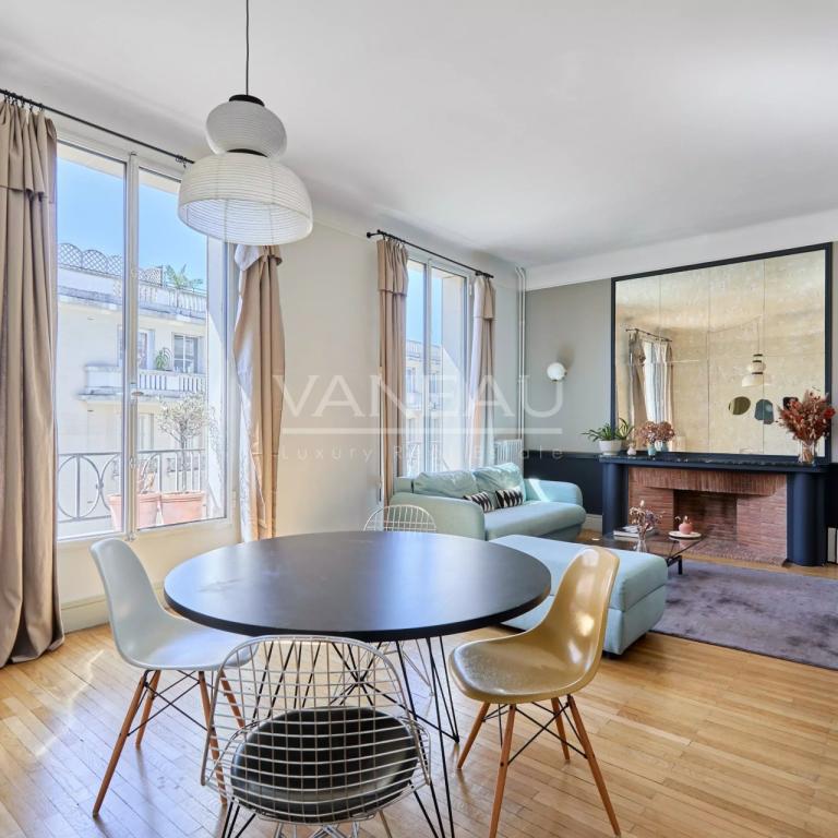 Paris XVIème - Pied-à-terre  rénové - Art déco